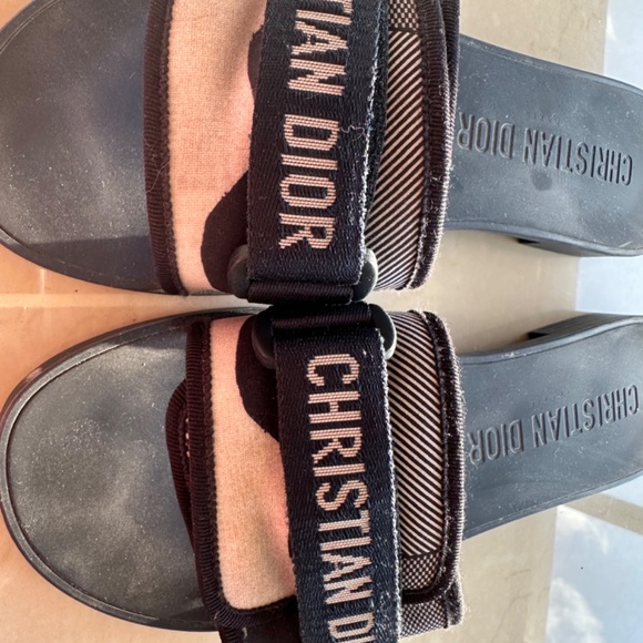 Dior revolution slide size 40 - Picture 2 of 7